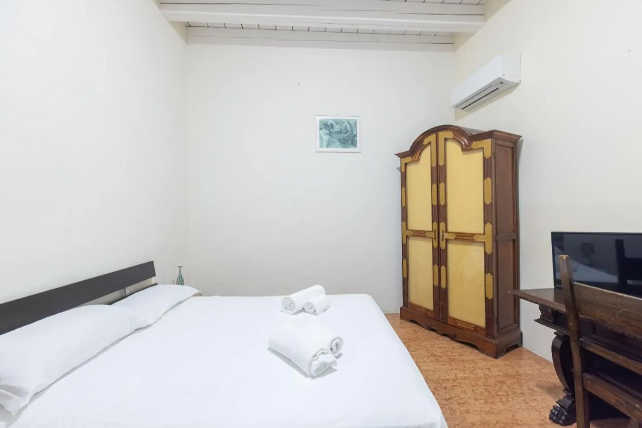 B&B - Le Stanze Del Carro - Bologne Maison d'hôtes