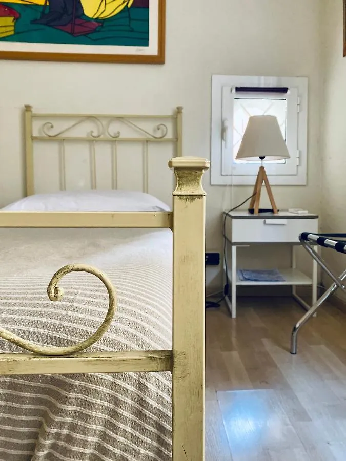 ** Guest house B&B - Le Stanze Del Carro - Bologna Italy